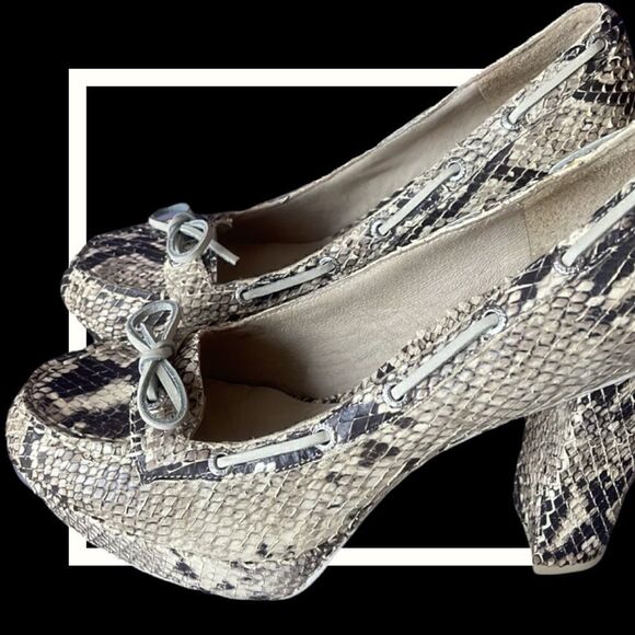 Sperry Top-Sider- A/O Pump  - Picture 4 of 7